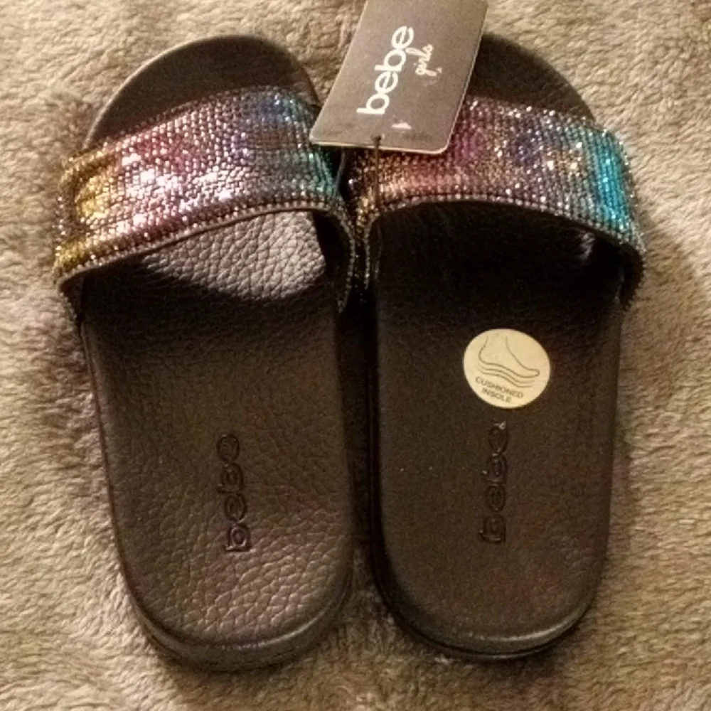 NEW BEBE GIRLS SLIDES SANDELS SIZE 11/12 BLING 💖